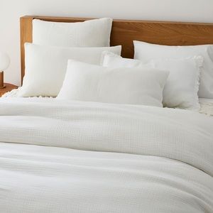 SOLD - West Elm Dreamy Gauze Cotton Duvet Cover, King/Cal. King